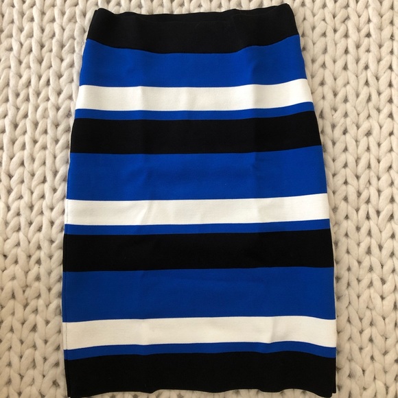 BCBGMaxAzria Dresses & Skirts - BCBGMaxAzria Bandage Skirt